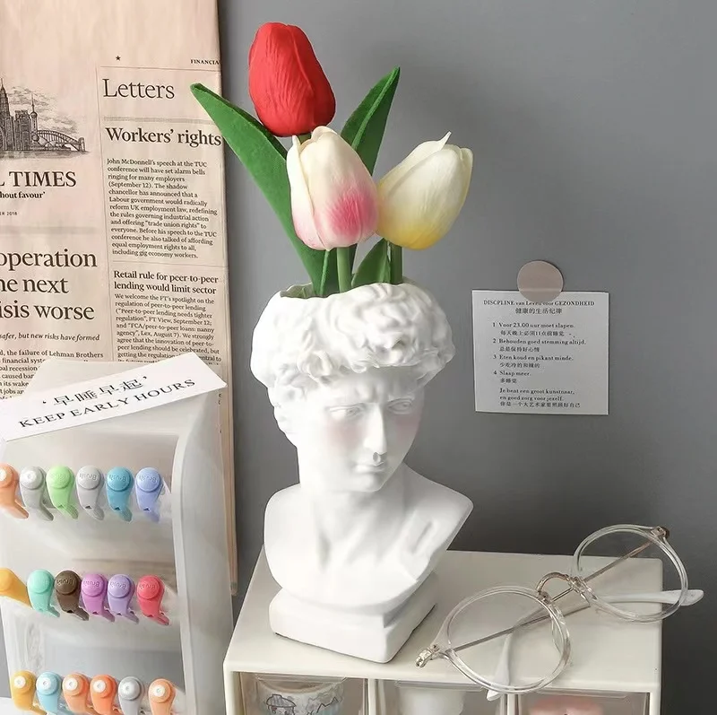 

Resin Plaster David Pen Holder Creative Storage Insert Flowerpot Vase Home Desk Decoration Makeup Brush Storage Clay Moulds