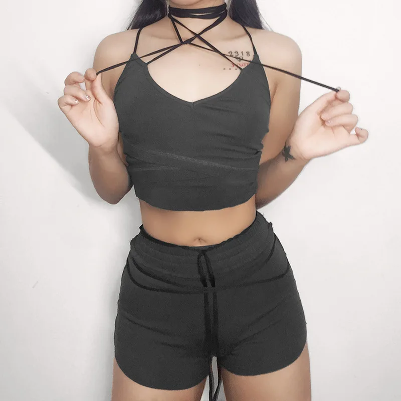 

2021 Spring and Autumn Fashion Trend Solid Color Slim Halter Strapless Vest Casual High Waist Bag Hip Shorts Two-piece Female