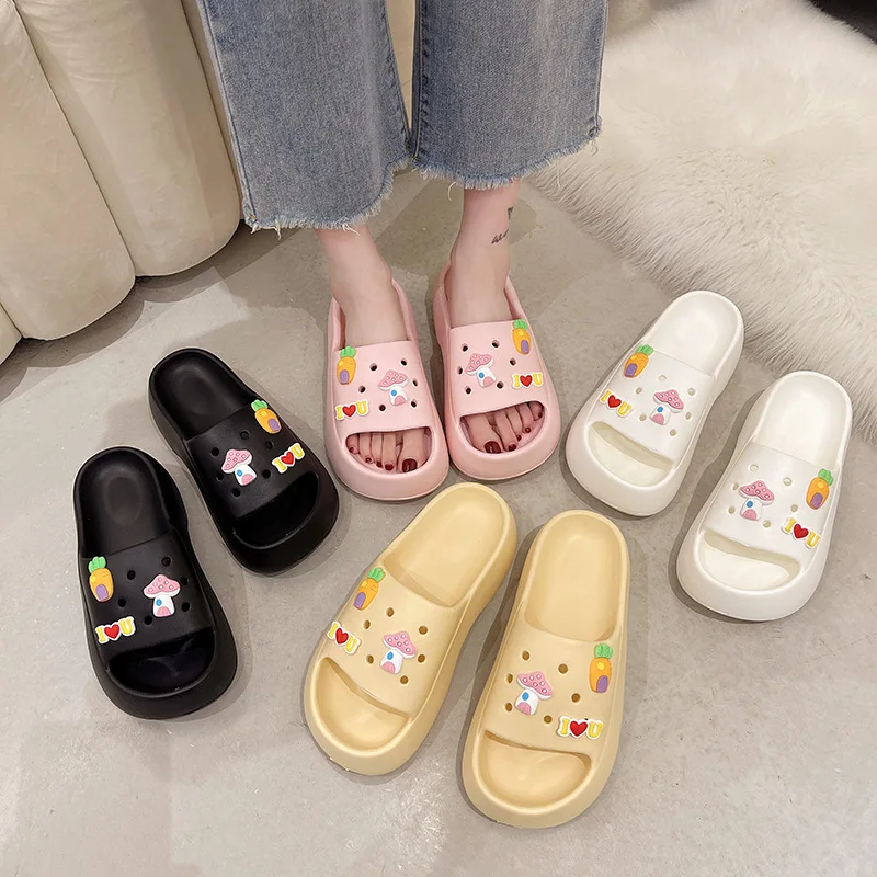 Garden Thick Bottom Slippers Women Cute Platform Slides Non Slip Trend Designer Shoes Female Mule Shoes Flip-Flops Summer Sandal