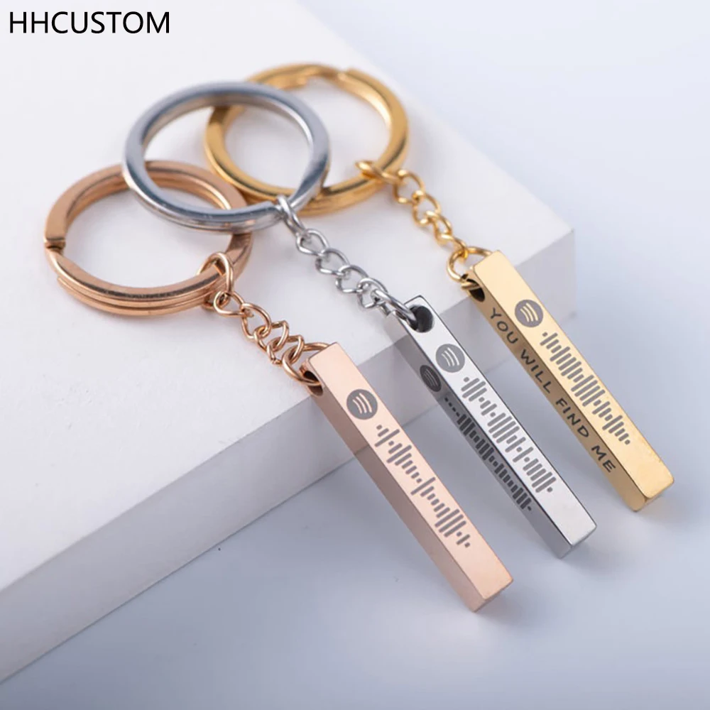 

Индивидуальный именной брелок HHCUSTOM, цепочка из нержавеющей стали, квадратный четырехсторонний кулон для пары, семейные украшения, лучший п...