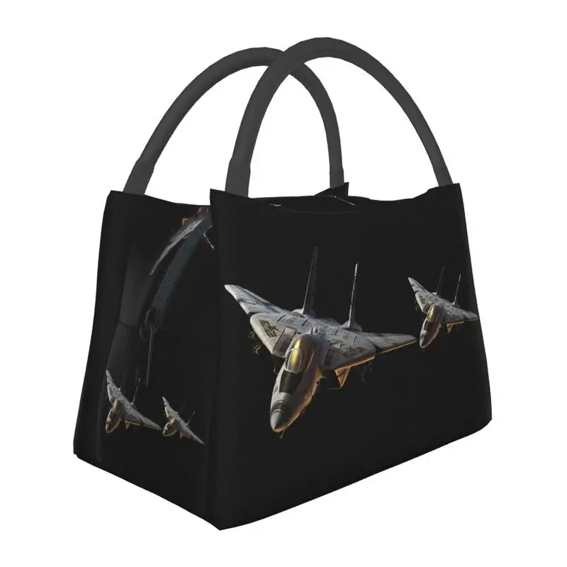 

Hand-held insulated refrigerated lunch bag is portable, stylish and simple, suitable for picnics