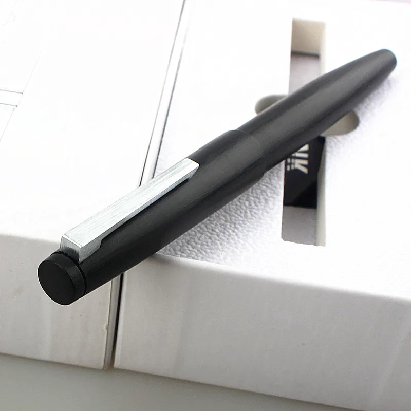 

Перьевая ручка JINHAO 80 черная 0,38 мм