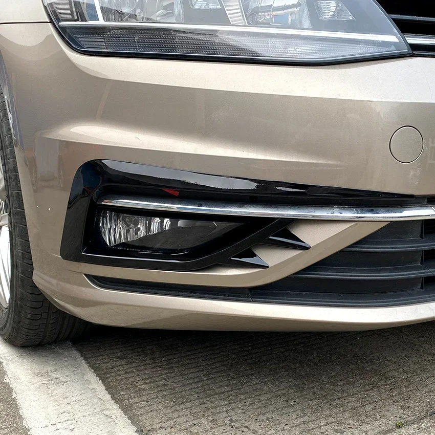 Фото Для VW Golf 7 MK7 Golf7 MK7.5 VII 2017-2019: Комплект накладок на решетку противотуманных фар переднего бампера в стиле Wind Knife Razor (канарды) №3