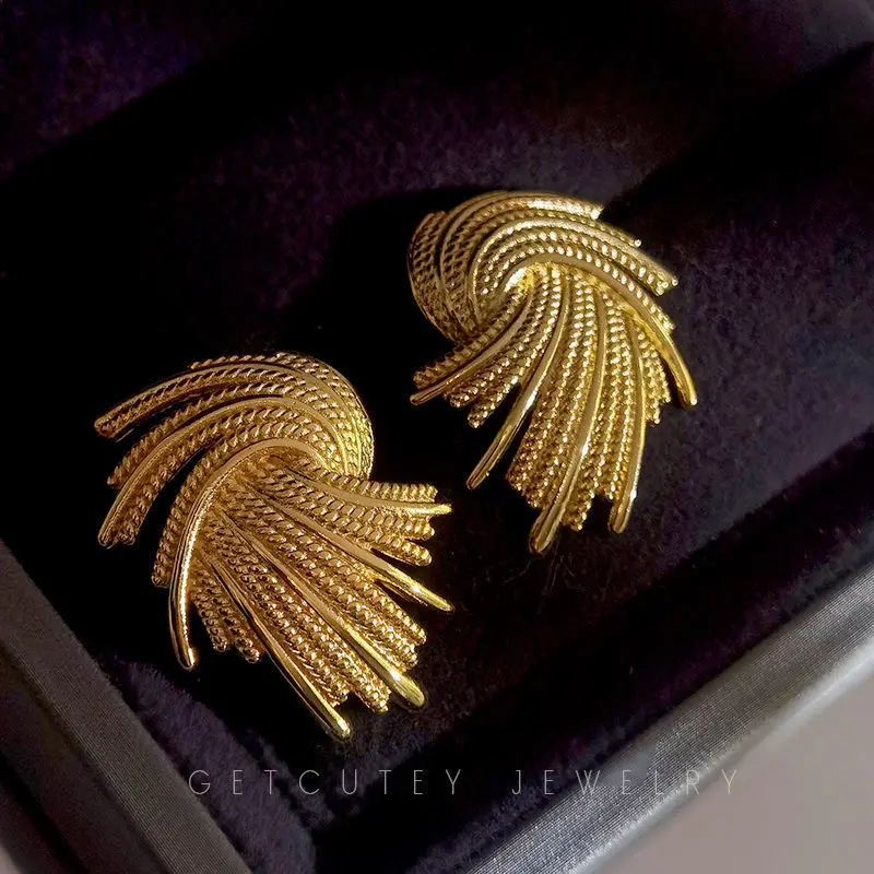 

Trendy Jewelry Metal Geometric Earrings Popular Style Cool Style Gold Color Irregular Shape Women Earrings For Party Gifts