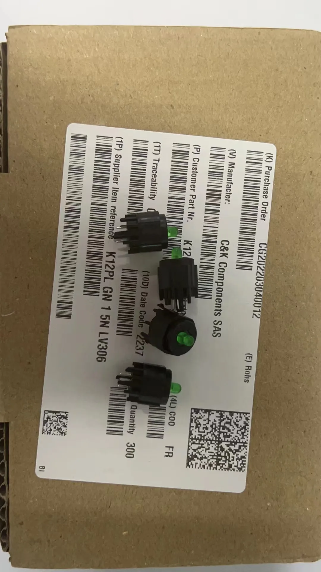 

K12P BK 1 5N K12PBK15N K12PBK1.55N K12P BK 1.5 5N 1.5-5N K12A BK 1 5N ПЕРЕКЛЮЧАТЕЛЬ PUSH SPST-NO 0.1A 30V