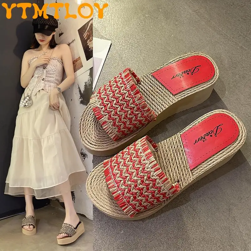 

2022 New Slippers Women's Summer Outer Wear Thick Bottom Fashion Net Celebrity High-heeled Flip Flops Non-slip Beach Sandals