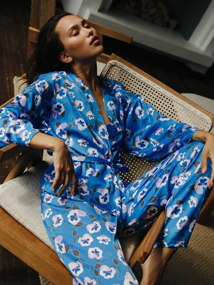 

Linad Print Women's Nightwear 2 Piece Sets Three Quarter Sleeve Pajamas Sashes Loose Trouser Suits Autumn Female Sleepwear