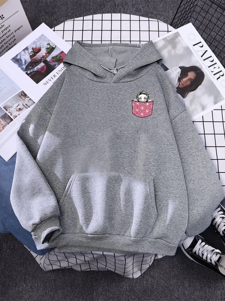 

Anime Demon Slayer Kamado Nezuko In Pocket Cute Prints Female Sweatshirt Casual Cartoons Hoodies Autumn O-Neck Womens Pullovers