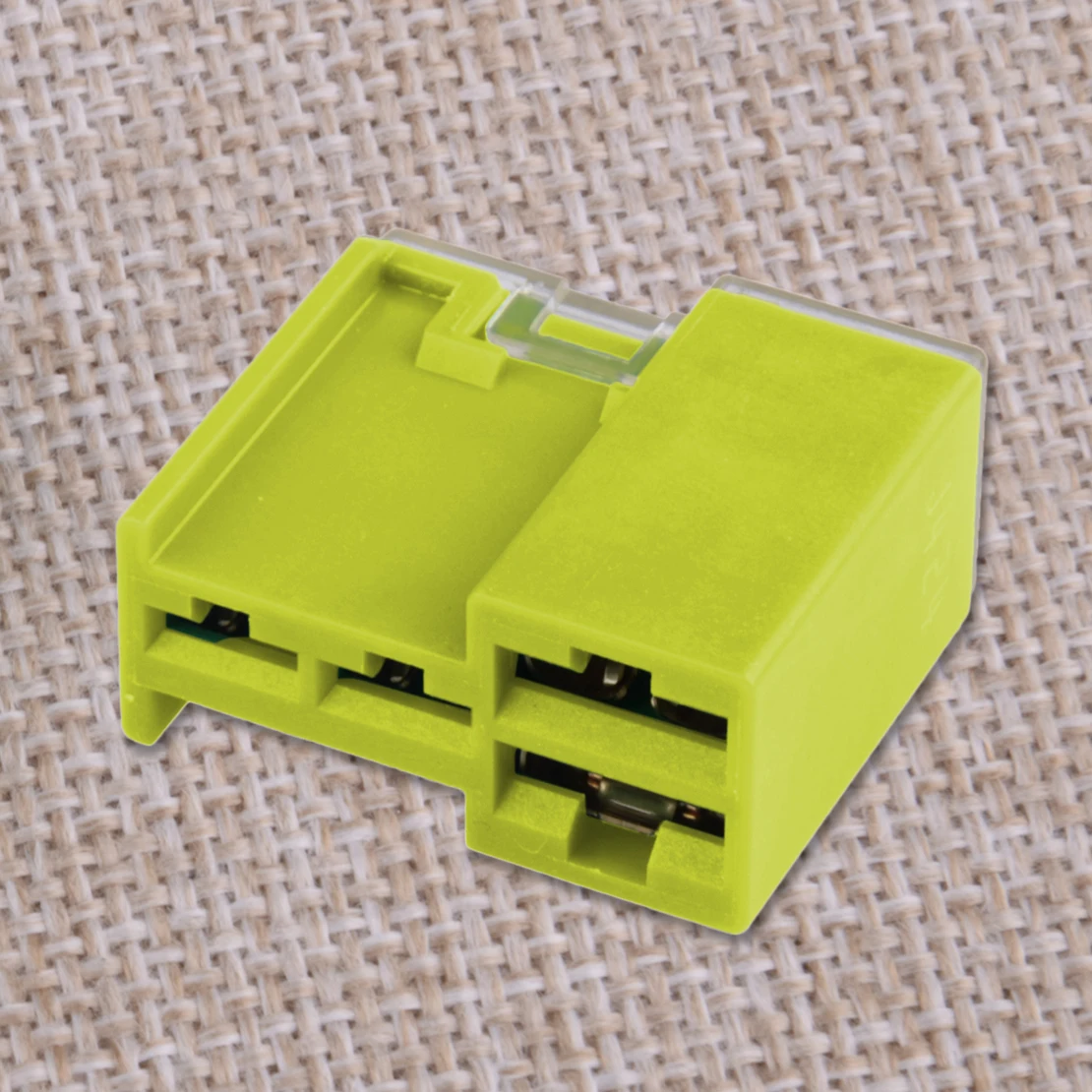 Желтый вентилятор радиатора с несколькими предохранителями плавкая ссылка