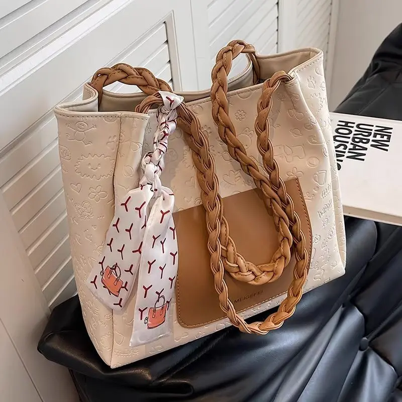 2022 New Summer Ladies Fashion Shoulder Tote Bag Simple Sweet Casual Large Capacity All-match Handbag