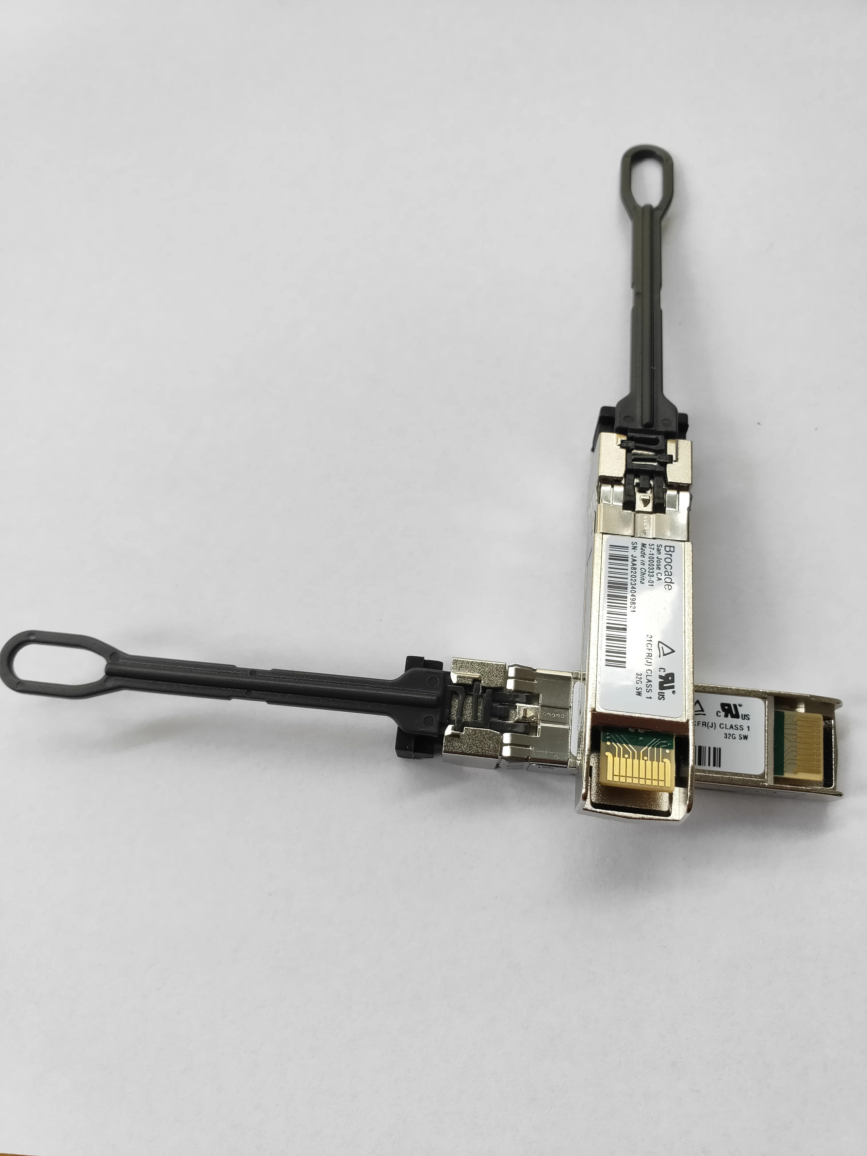 brocade 32g sfp 57-1000333-01 32GB SW 850NM SFP+ Used in G630 ds6620 ds6630 G620 Switches Network Optical Transceiver