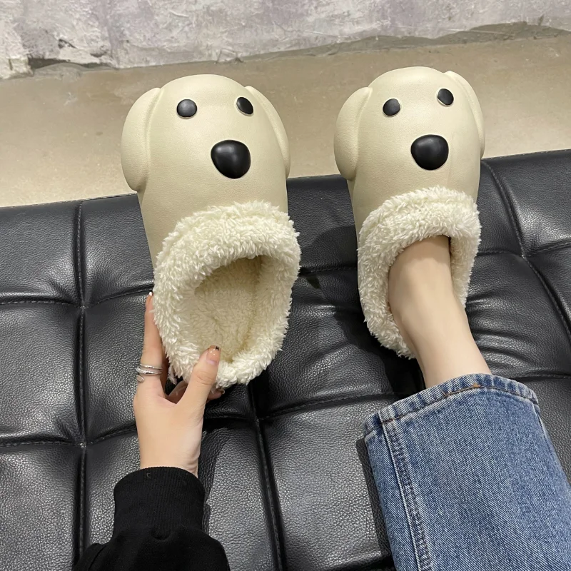 

Зимние новые тапочки Baotou на плоской подошве, женские модные милые Мультяшные тапочки, хлопковая обувь для девочек, плюшевая теплая Нескольз...