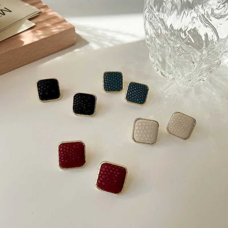 

U-Magical Unique Design Square Button Geometric Dangle Earring for Women Simple Gold Color Metallic Earring Jewelry Pendientes