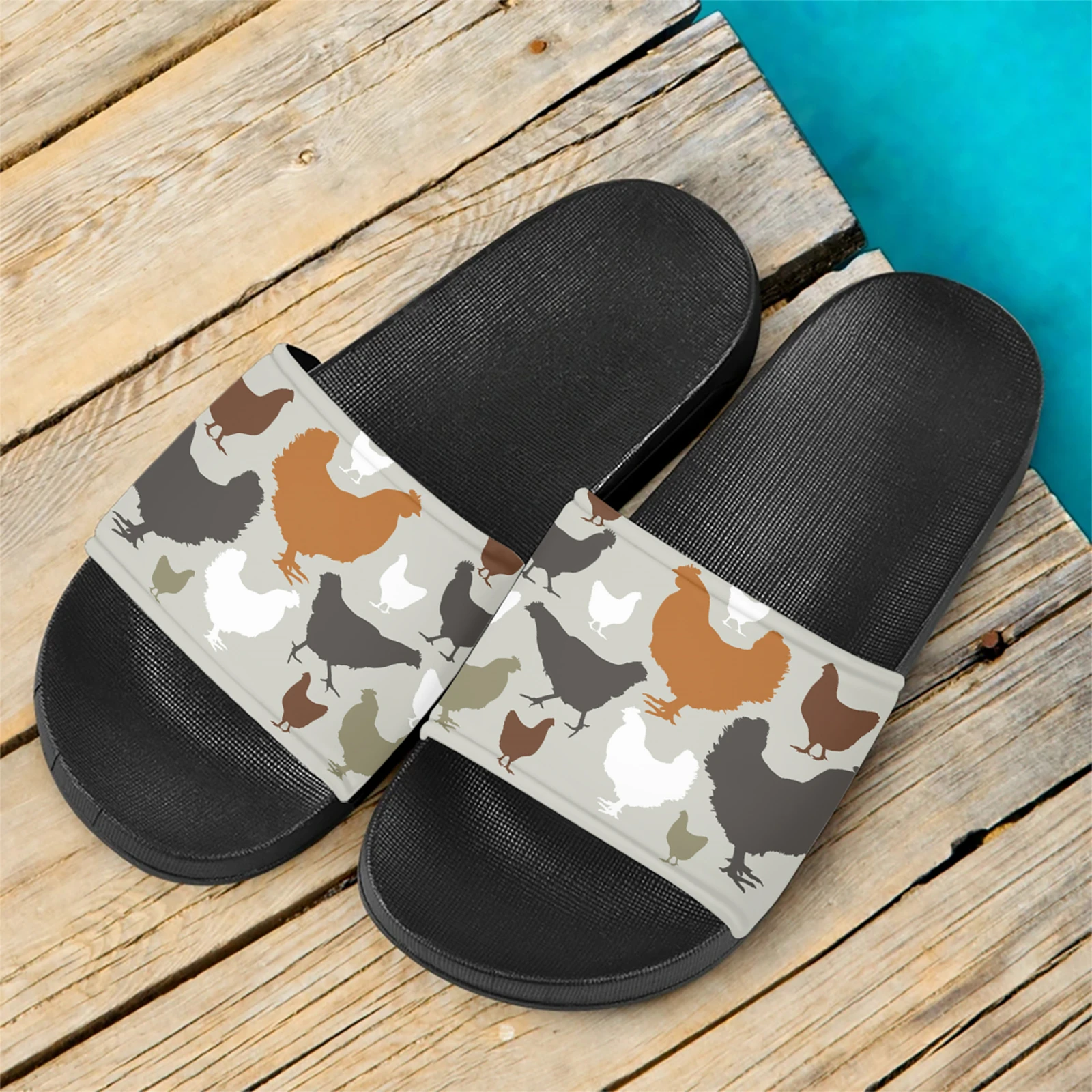 

Сандалии женские легкие Нескользящие, дышащие босоножки с узором в виде петуха, Повседневные тапочки на плоской подошве, для улицы и дома, лето