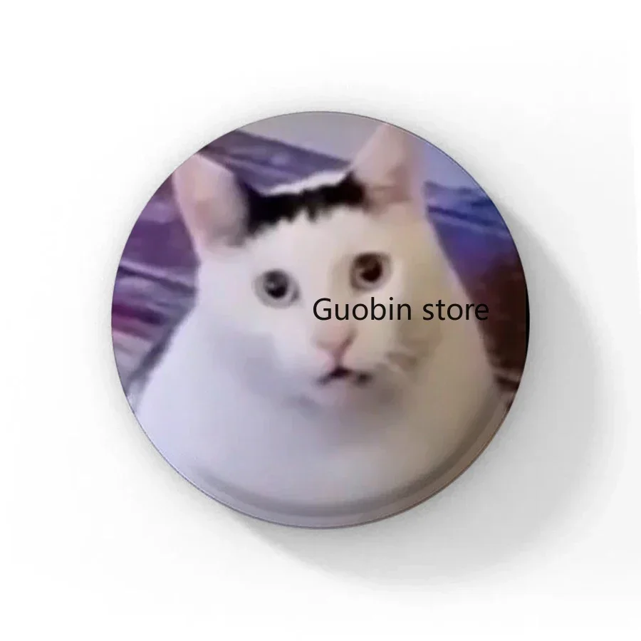 

Круглая булавка с котом 58 мм
