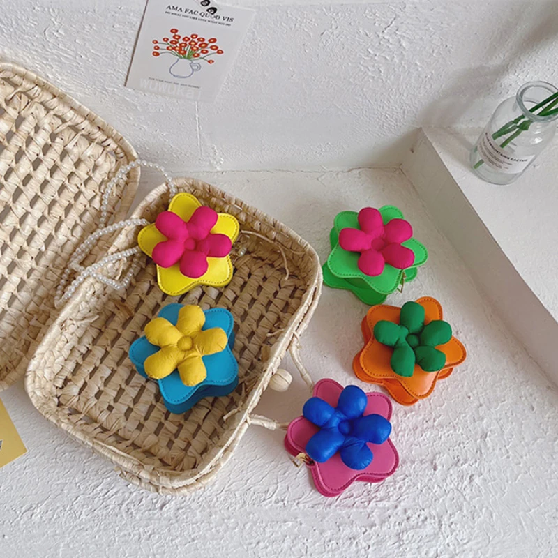 

Korean Little Girl Mini Flower Crossbody Bag Cute Kids Coin Pouch Box Kawaii Baby Purses and Handbags Gift