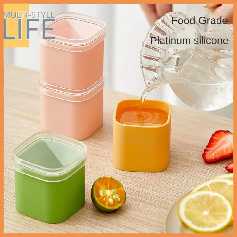 

2023 Large Ice Tray Household Ice Mould Multifunctional Ice Container Kitchen Accessories Kitchen Tool High Quality Square