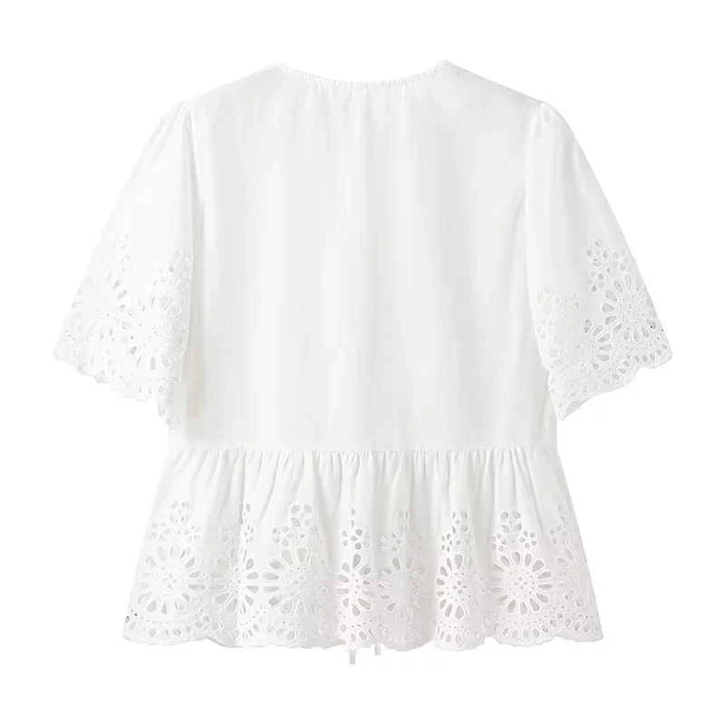 Женская укороченная блузка с вышивкой коротким рукавом и оборками
