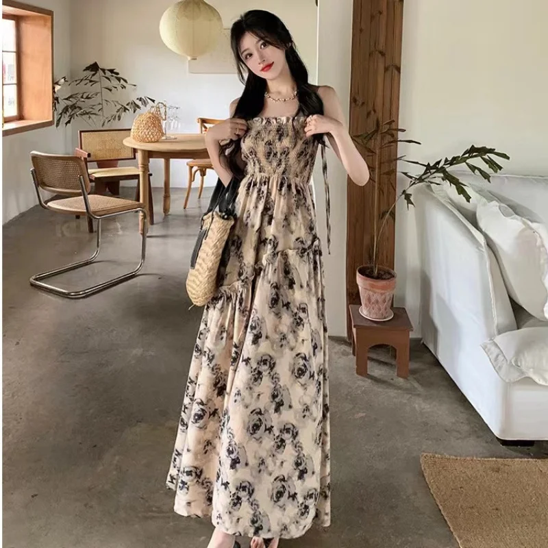 

French Floral Halter Dress Women's Summer Long Pleated Print A-Line Large Size Dresses Holiday Style Sexy Backless Party Dresses