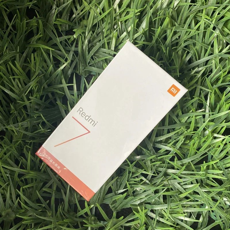Смартфон Xiaomi Redmi 7 3/32ГБ 4/64ГБ global б/у