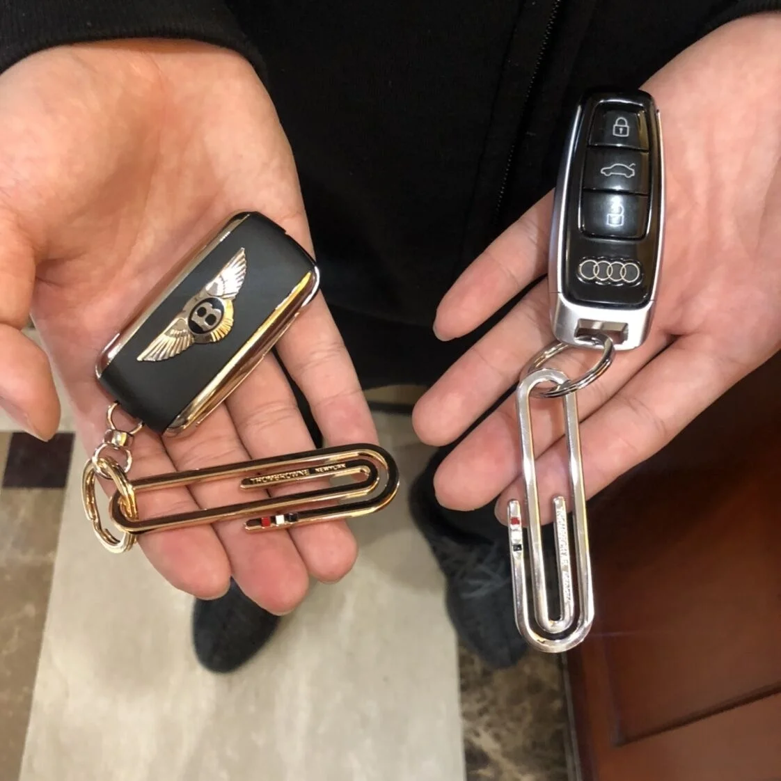 

THOM TB 2022 Keychain Men Women Metal Paper Clip Key Chain Car Keys Accessories Birthday Wedding Anniversary Gift