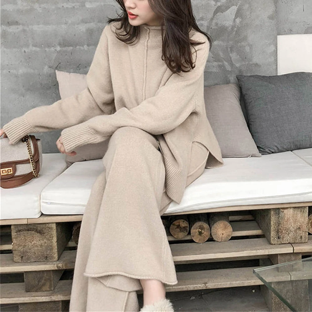 Женский вязаный комплект из двух предметов теплый пуловер с высоким воротником и