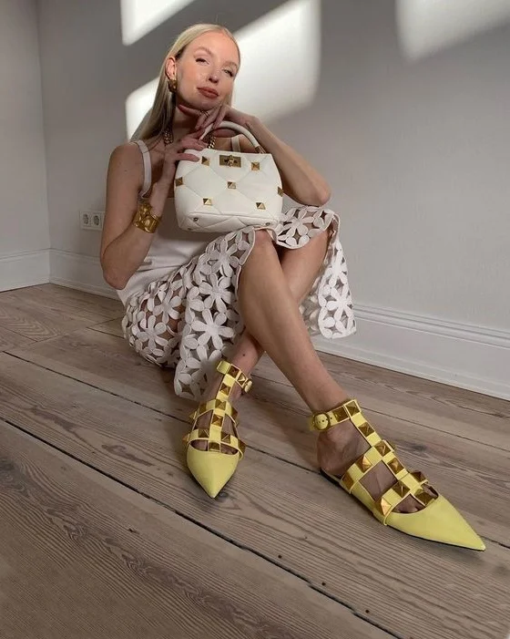 

Сандалии женские с ремешком на щиколотке, Роскошные туфли на тонком высоком каблуке, с ремешком на пятке, с заклепками, Декор, с ремешком на пятке