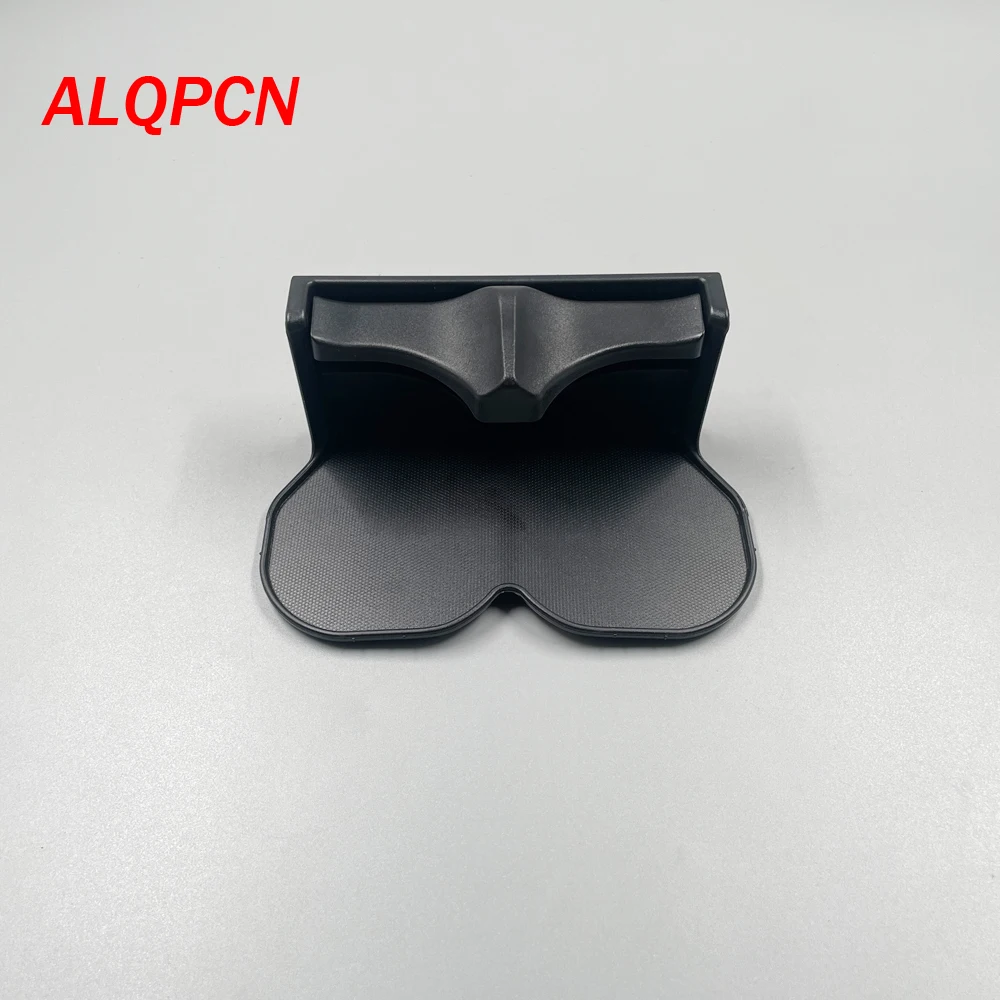 Держатель для нового NISSAN Infiniti QX70 FX(S51) 2008-2018-CUP 68431-1CA0A