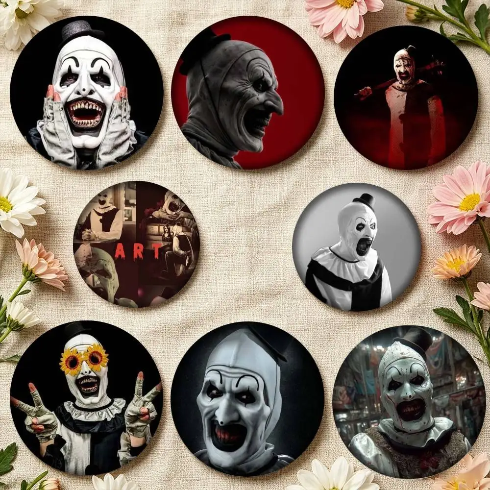 Фото Броши и значки Art the Clown из фильма ужасов T-Terrifier (25 мм, 32 мм, 44 мм, 58 мм, 75 мм) для аксессуаров и подарков №1