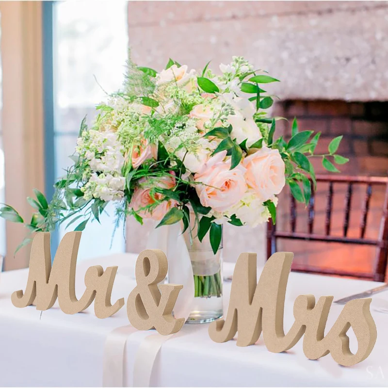 

1 Set Mr & Mrs Wedding Party Decoration White Wooden English Alphabet Ornaments Wedding Decorations Ornaments Party Accessories