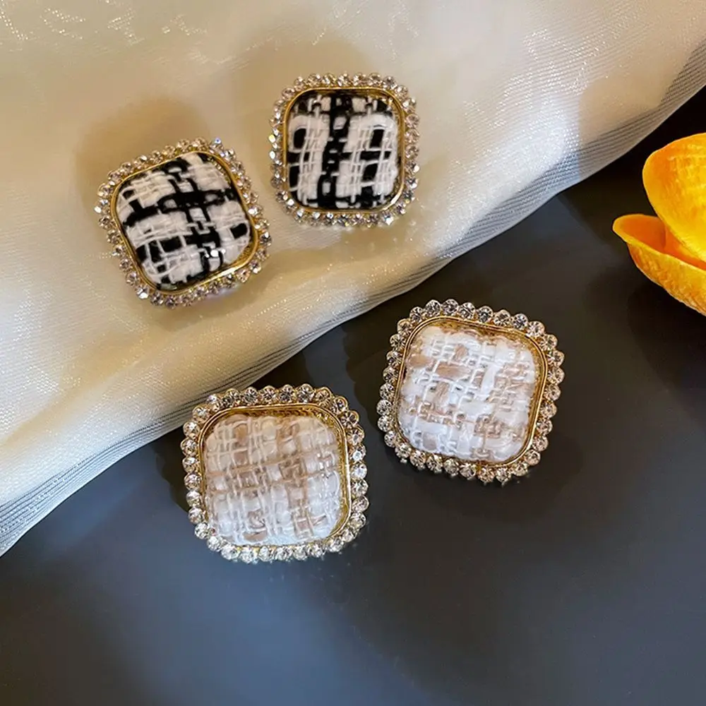 

Houndstooth Rhinestone Earrings for Women Korean Fashion Jewelry Cloth Accessories Summer Sexy Wedding Party Unusual Earring