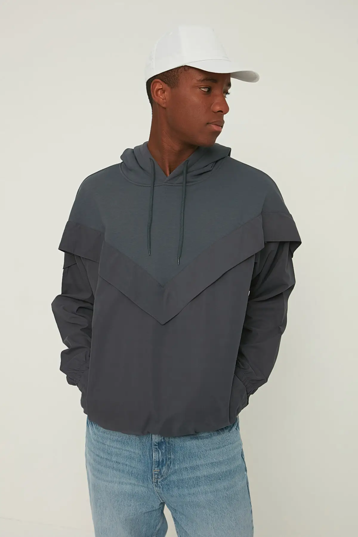 Мужская толстовка с длинным рукавом и капюшоном |