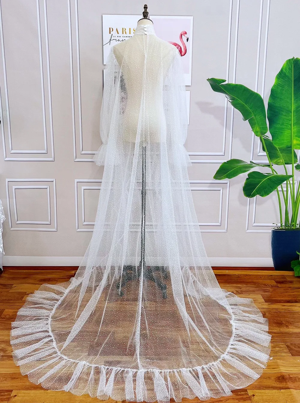 

Bride Robe Wedding Cape With Long Sleeves Brides Wraps 2M Length Cover Up Bridal Cloak Accessories Customize