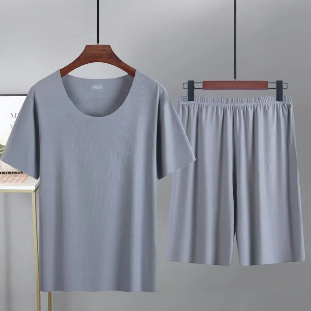 Рисунок 3 - Шикарный мужской летний спортивный костюм