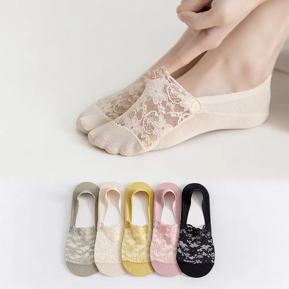 2022 New Women Leaves Lace Invisible Socks Thin Hollow Ladies Boat Socks Non-slip Shallow Socks