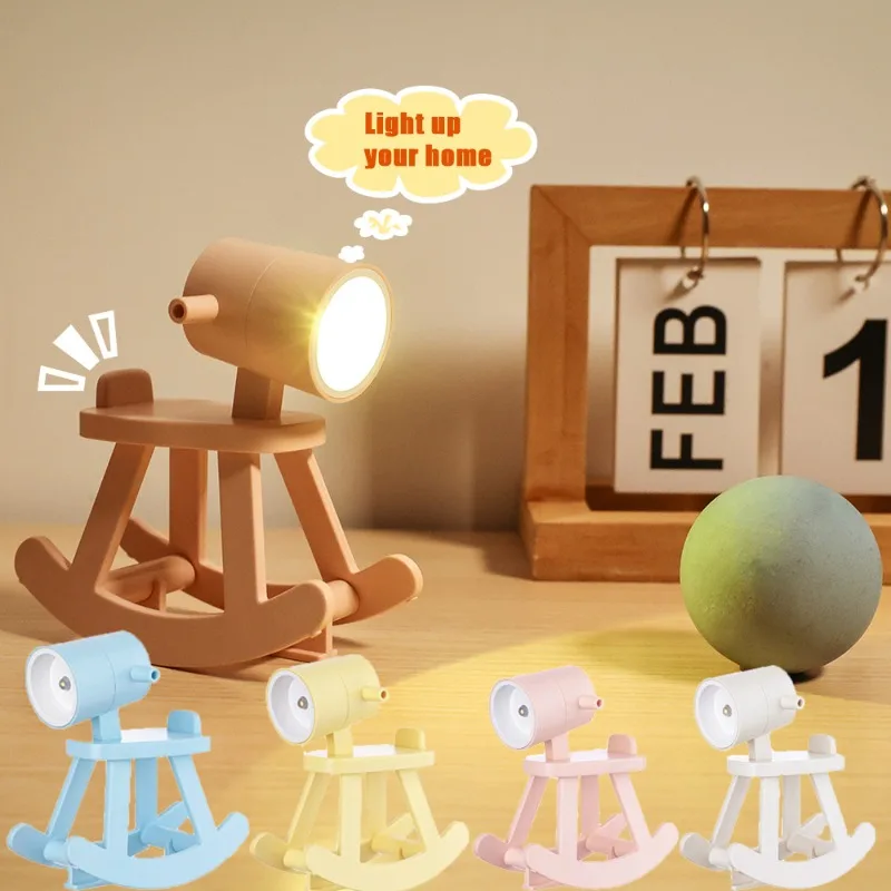 

Настольная мини-лампа в виде лошади-качалки