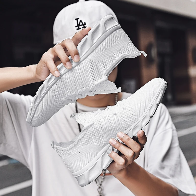 Men Soft Sole Sneakers Lightweight Mesh Breathable Running Couple Shoes Male Jogging Sneaker Women Athletic Walking Shoes