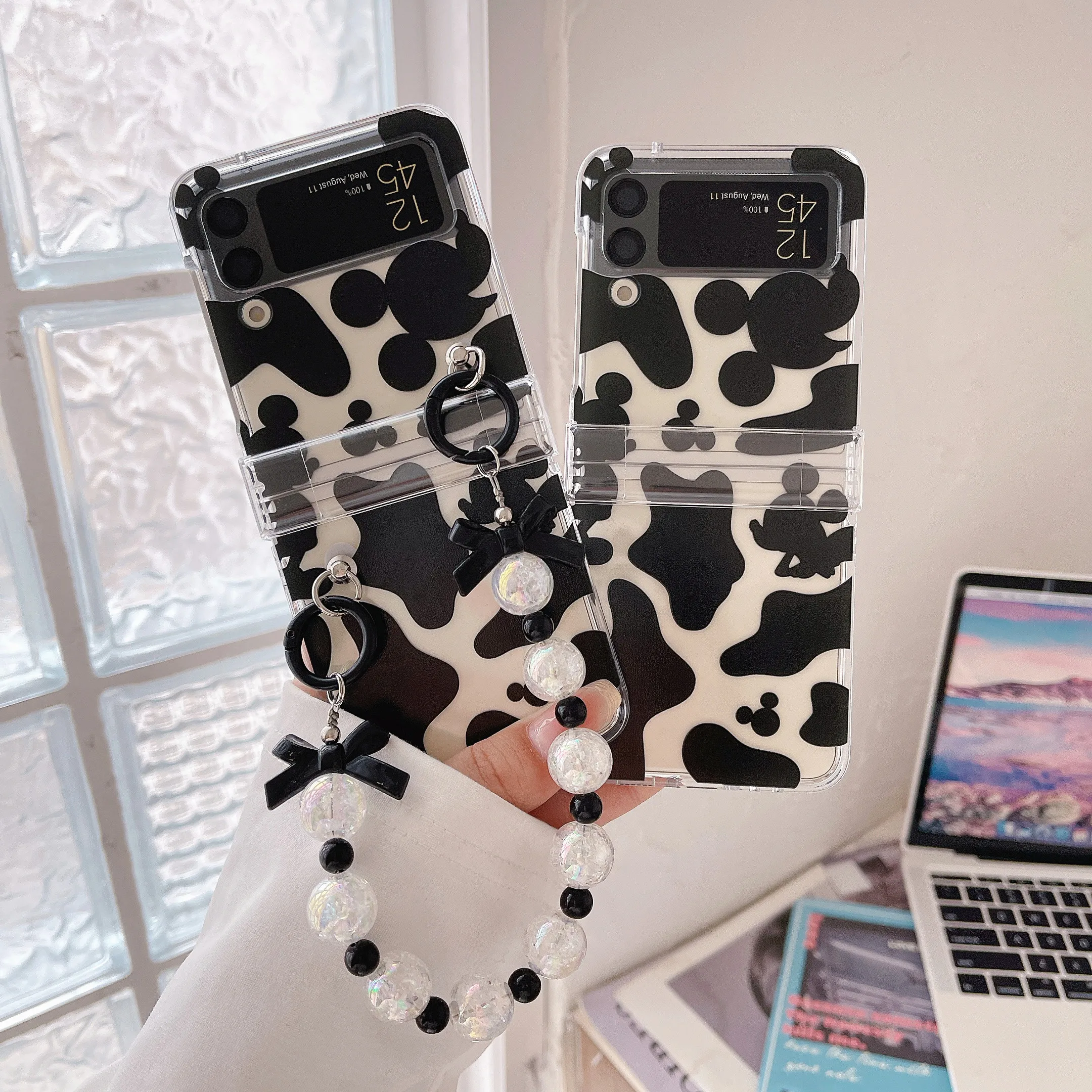 

Disney Mickey Mouse Black leopard print Phone Case For Samsung Galaxy Z Flip 3 4 5G ZFlip3 ZFlip4 Flip3 Flip4 Cover With Beads