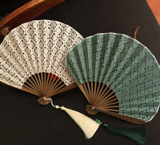 

Best Exquisite Cotton Mesh Shell Fan Sunflower Fan Summer Small Fan Carrying Folding Fan Clothing Fan Female Chinese Folding Han