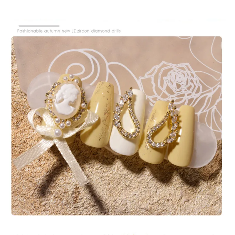 

1PCS of Nail Art Zircon Jewelry Bowknot Wings Nail Decoration Zircon Diamond Super Flash Unicorn Rhinestone Nail Design Art