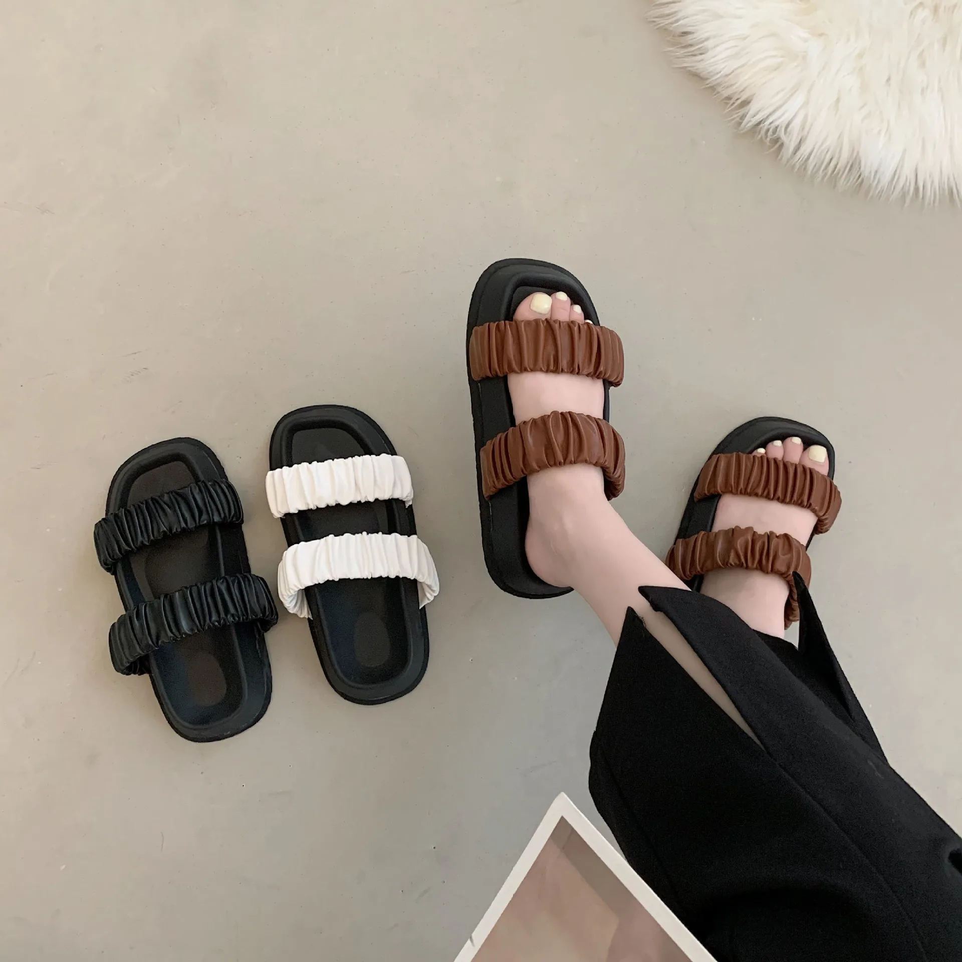 

Design Slides Summer Elegant Woman Slippers Fashion Open Toe Platform Flats Heel Ladies Outdoor Gladiator Vacation Shoes