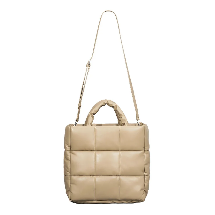 

2023 New Hot Sell Large Capacity Classic Soft Down Filling Simple Solid Color Small Square Bags Famous Brand Designer Satchels