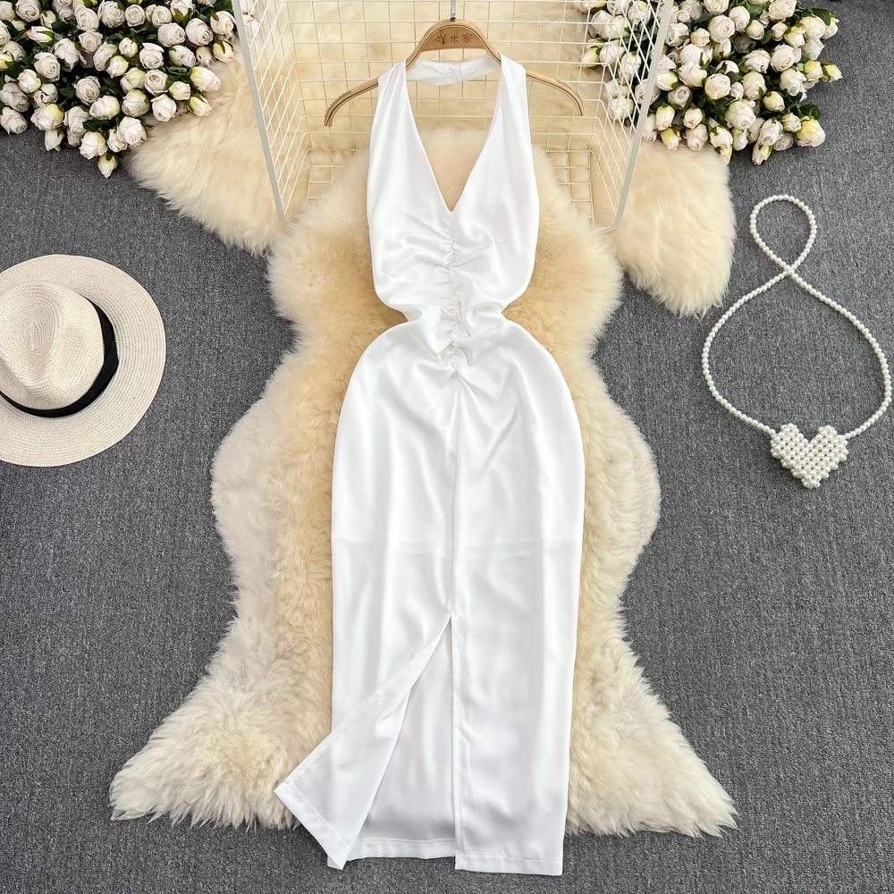 

Летнее пляжное платье с открытой спиной для отпуска