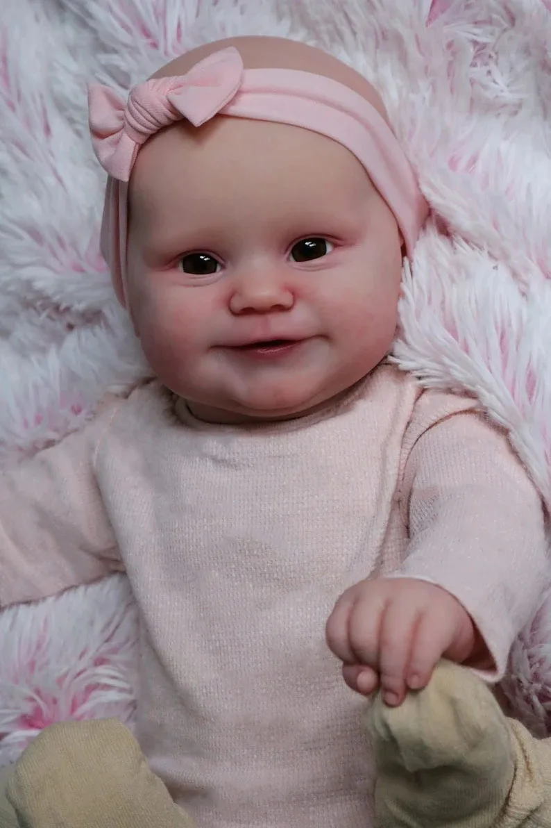 

49CM Soft Body Cuddly Baby Doll Already Painted Doll Maddie Lifelike 3D Skin Multiple Layers Painting Art Doll