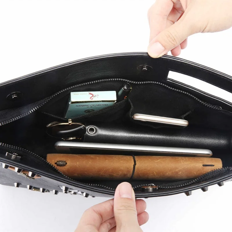 New Fashion Men Clutches Luxury Leather Handbags Wallet Clutches Male Large Clutch with Shoulder Strap Rivet Badge Hand Bags