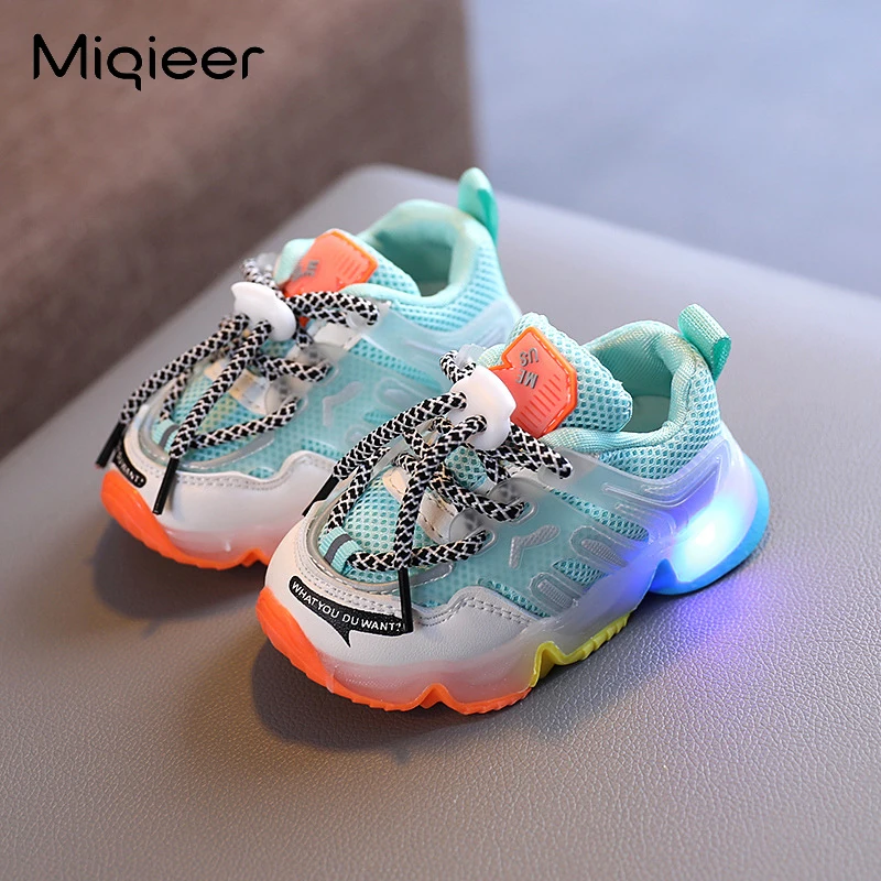 

Children Glowing Sneakers Breathable Mesh Boys Girls New Spring Autumn Shoes With Light Up Sole Kids LED Luminous Shoes Antiskid