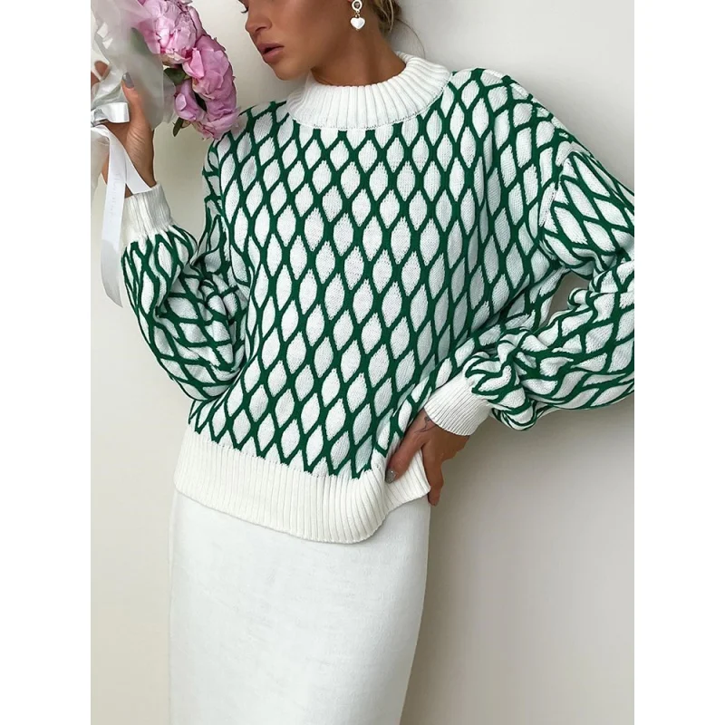 Женский свитер оверсайз в клетку