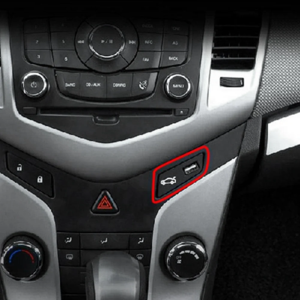 Кнопка переключения БАГАЖНИКА АВТОМОБИЛЯ С USB-портом в сборе для Chevrolet Cruze 2009-2014