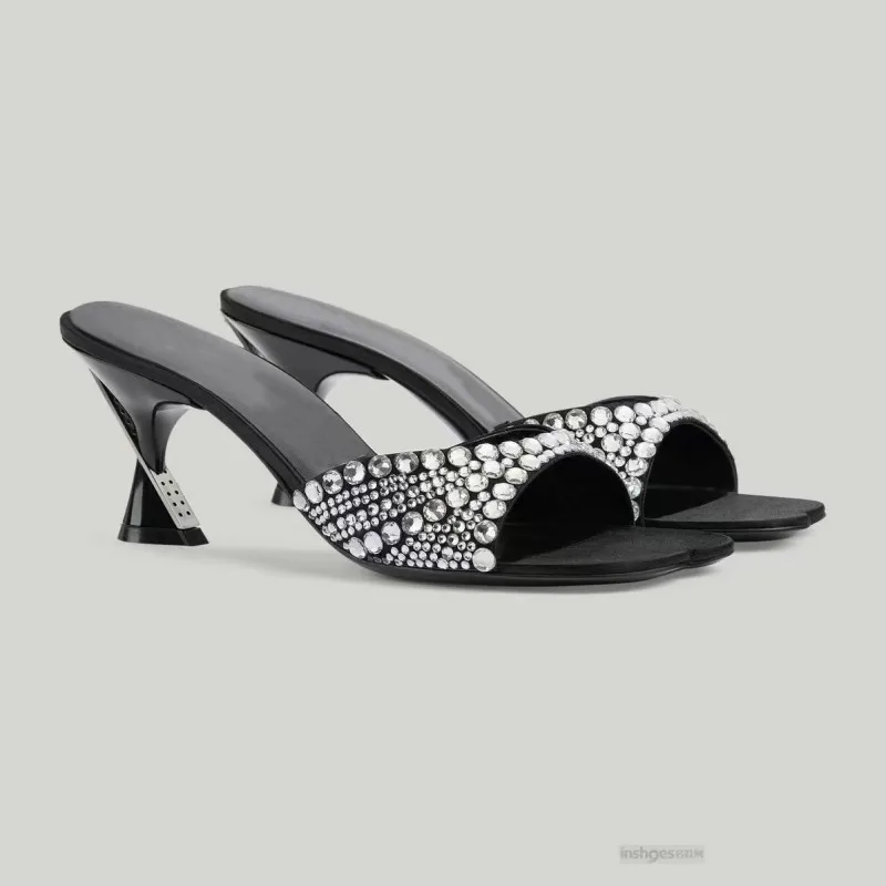 

Женские туфли из натуральной кожи, на высоком каблуке