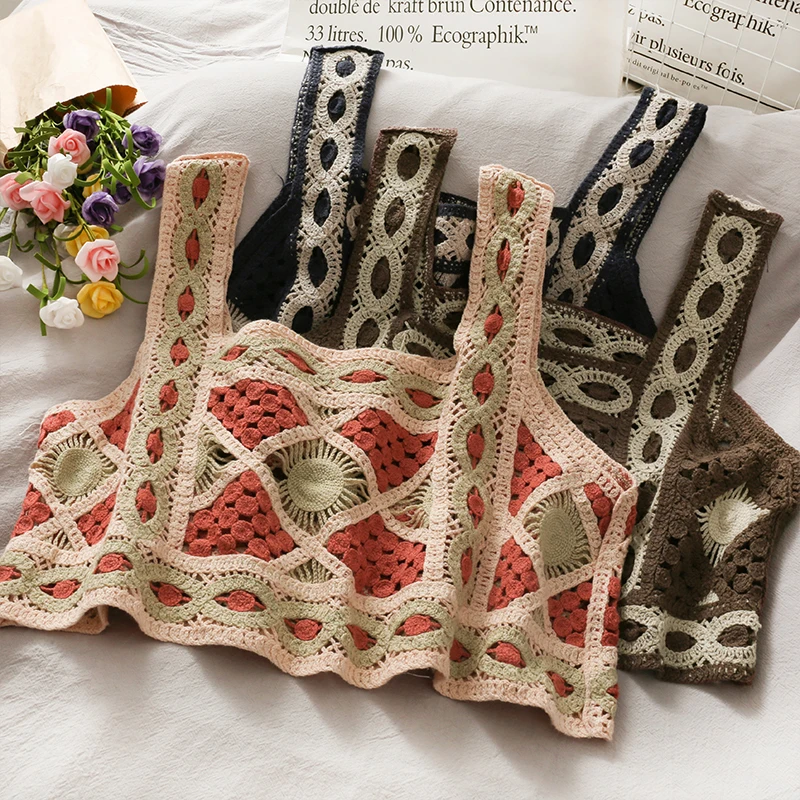 

OUMEA Women Summer Cotton Patchwork GEO Crop Tops Sleeveless Retro Knitting Vintage Crochet Cute Tops Bohemian Style Chic Tops